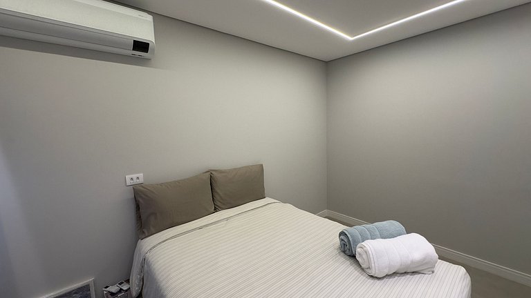 Conforto e Estilo no Coração de Foz – 4 Pessoas
