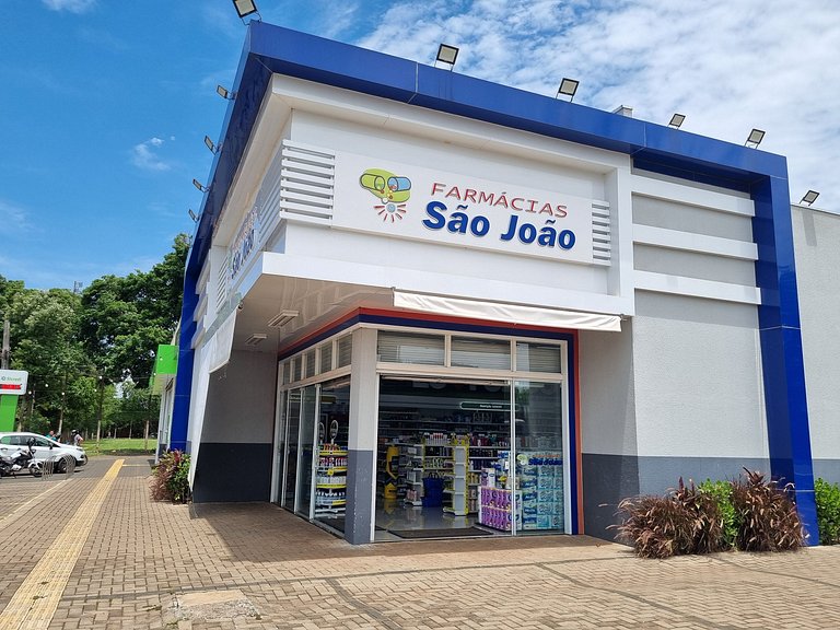 Apto c/ Jardim -Bela decoração - Seguro para criança