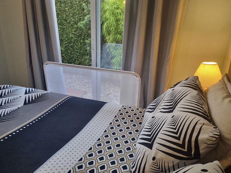 Apto c/ Jardim -Bela decoração - Seguro para criança