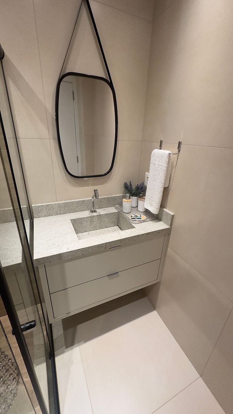 Novíssimo apt na região central de Foz- Itamaraty