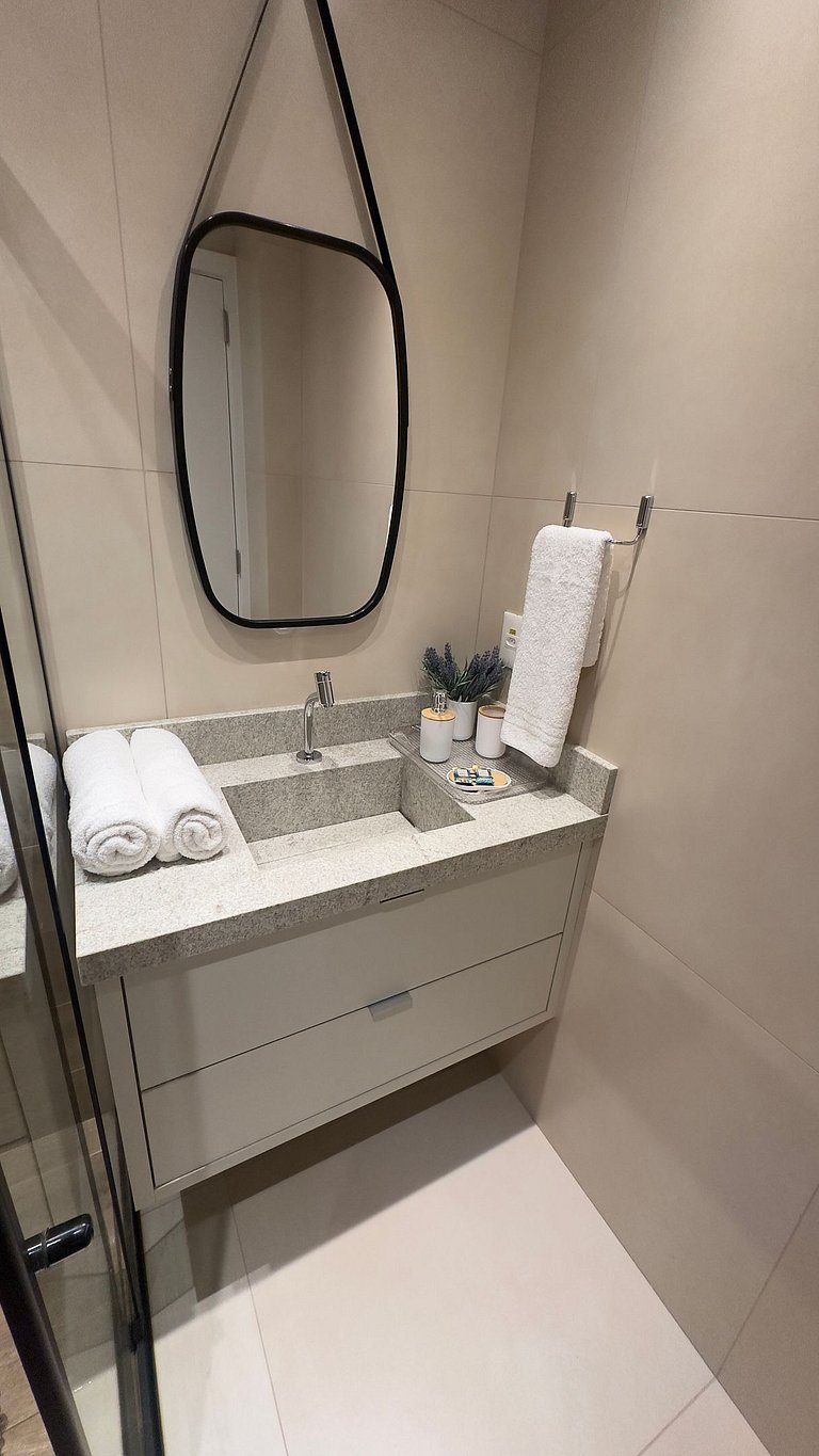 Novíssimo apt na região central de Foz- Itamaraty
