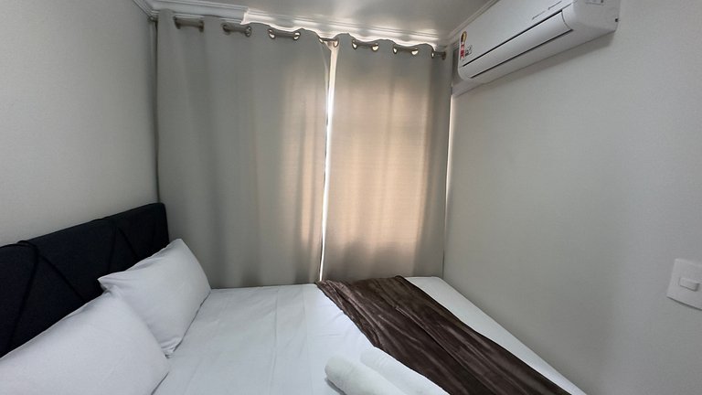 Apt p/ 6 na Av. Paraná - Portaria 24h