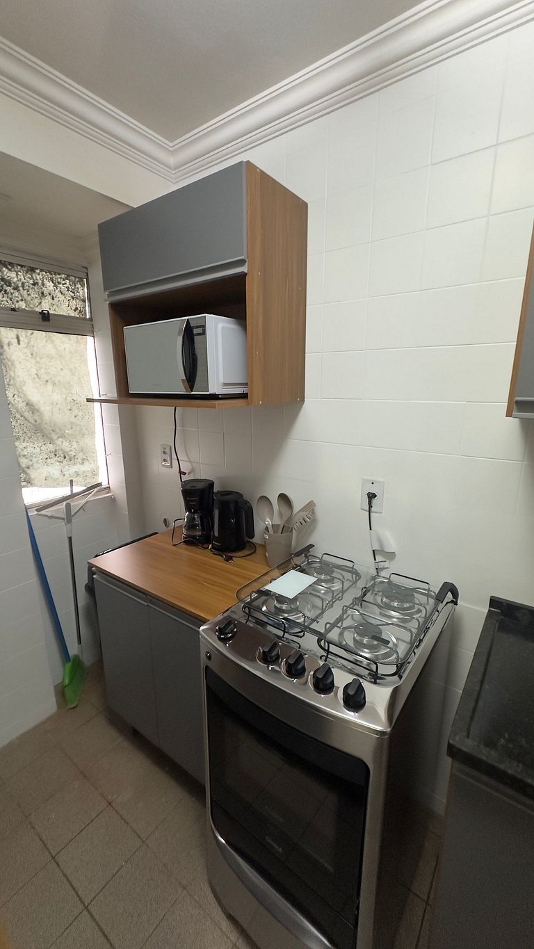 Apt p/ 6 na Av. Paraná - Portaria 24h