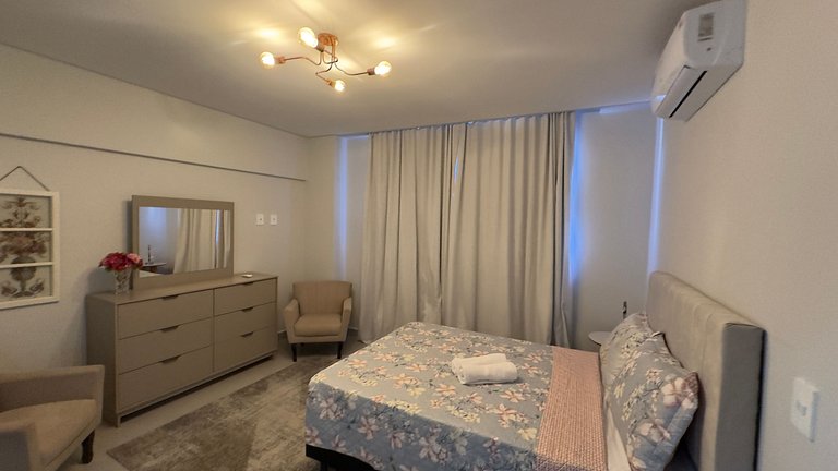 Lindo apto na região central de Foz