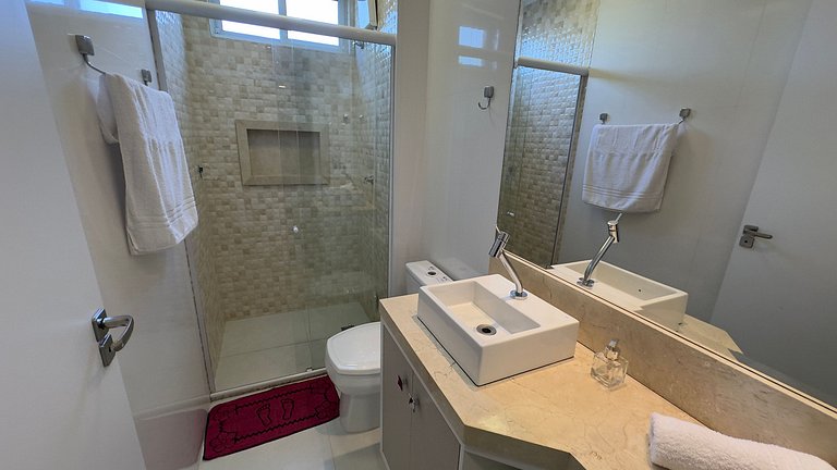 Completo apto em excelente localização