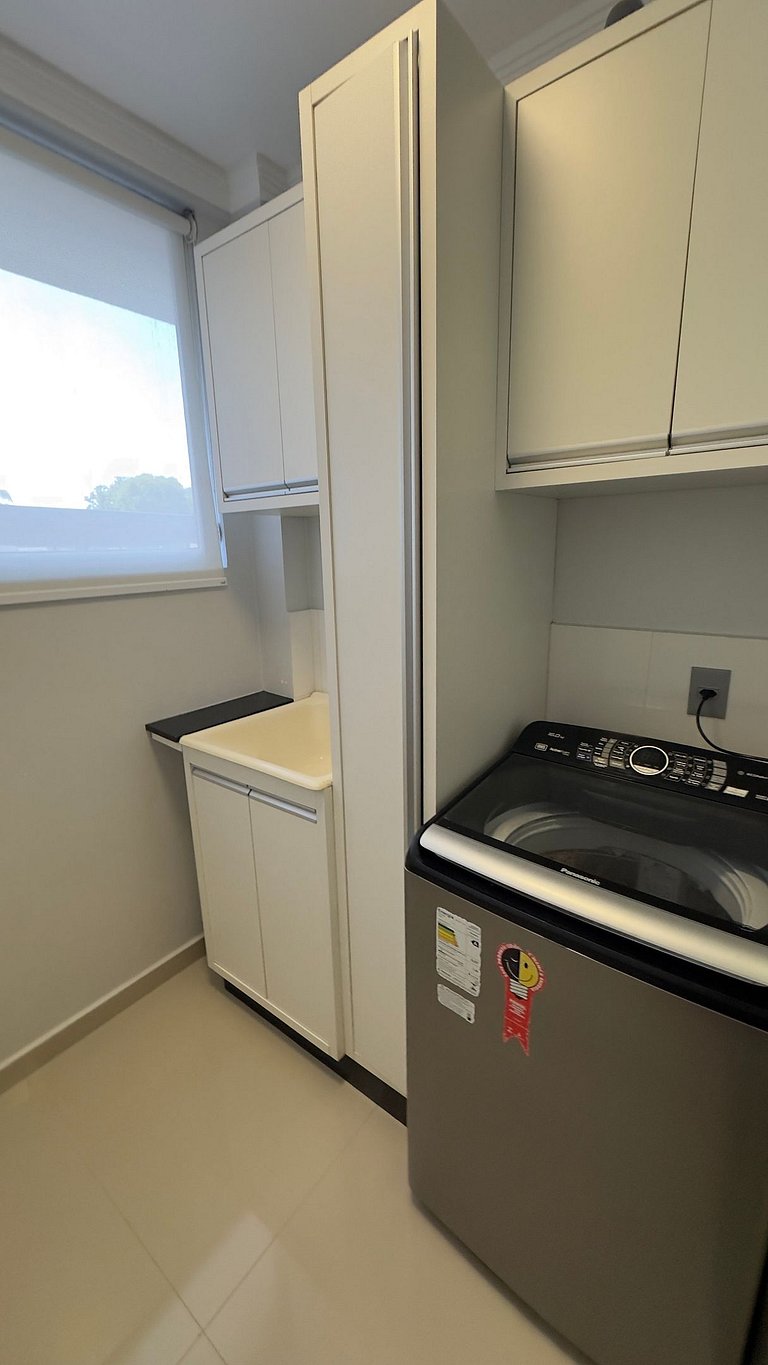 Apt com Suíte em Foz - Garagem