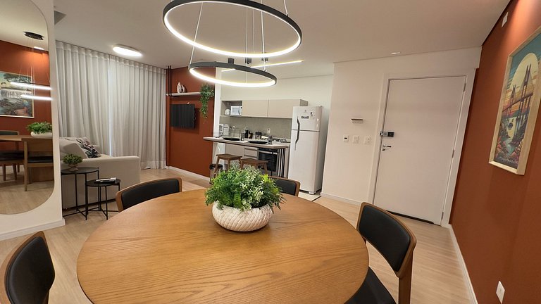 Moderno e aconchegante apto na região central