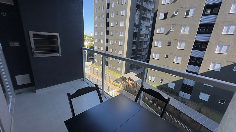 Apto lindo e aconchegante com Piscina região centr