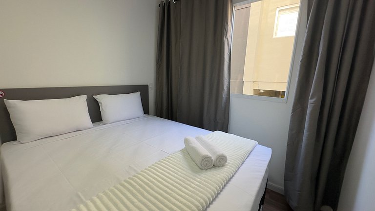 Apto lindo e aconchegante com Piscina região centr