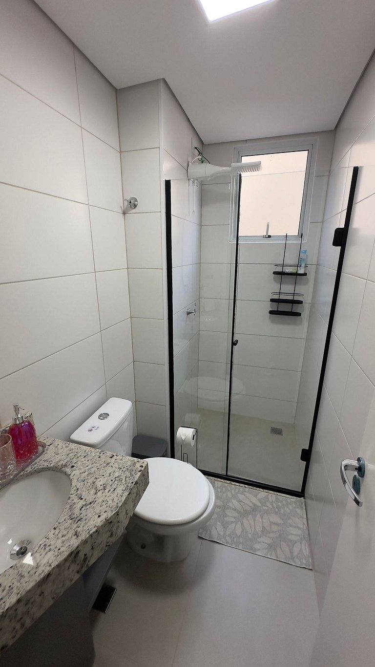 Apto lindo e aconchegante com Piscina região centr