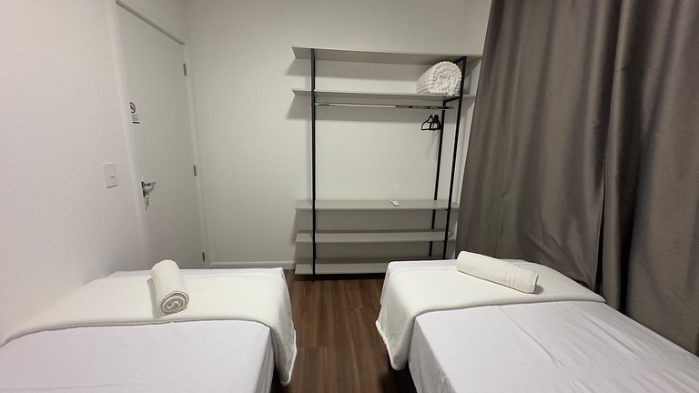 Apto lindo e aconchegante com Piscina região centr