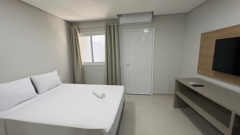 18 - Studio com Garagem | 8min da Ponte da Amizade