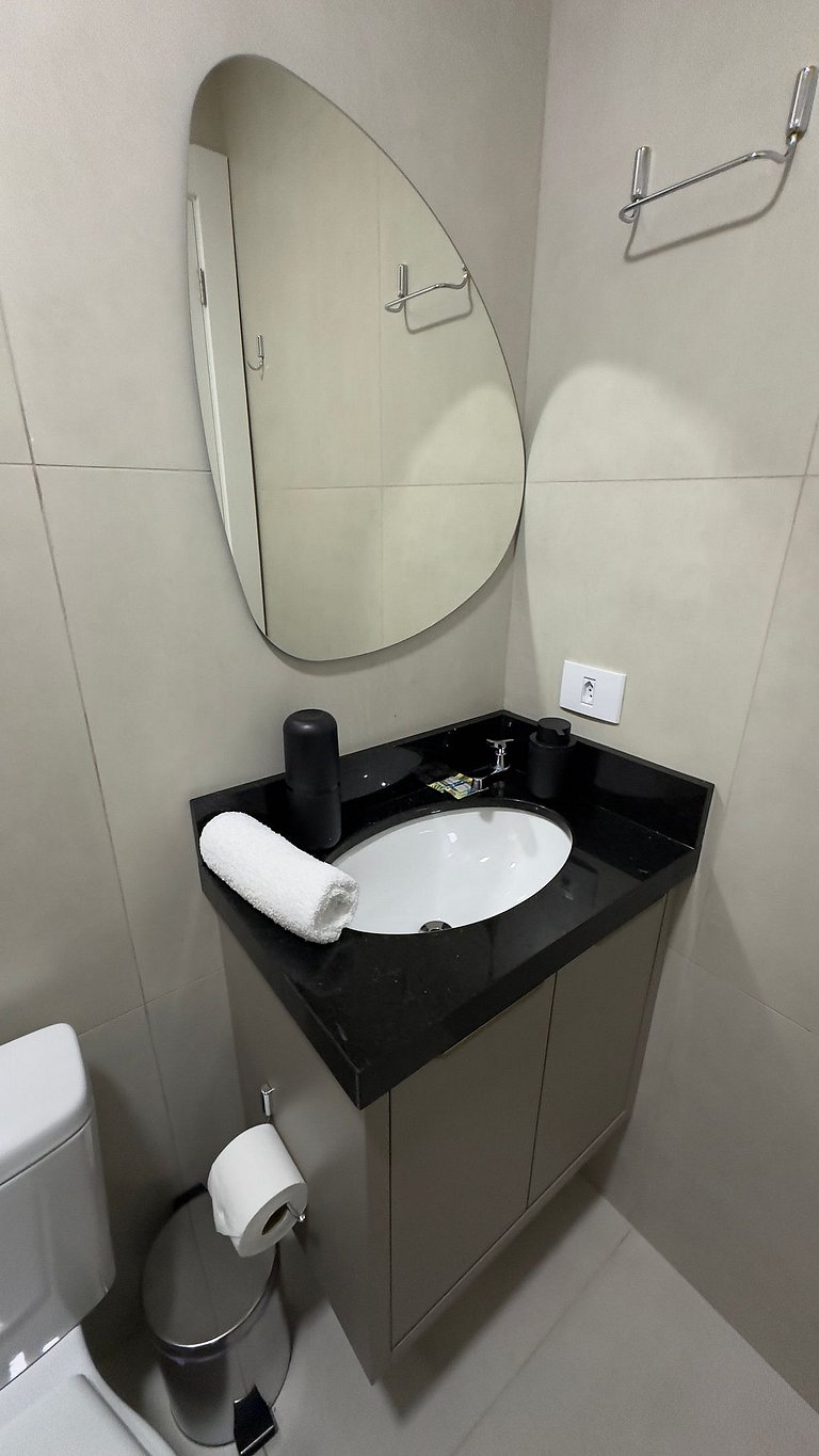 18 - Studio com Garagem | 8min da Ponte da Amizade