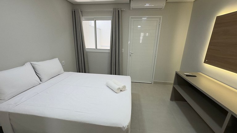 18 - Studio com Garagem | 8min da Ponte da Amizade