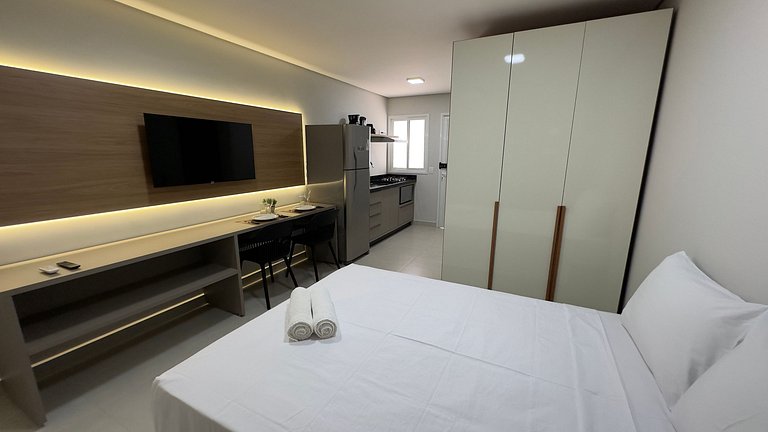 18 - Studio com Garagem | 8min da Ponte da Amizade