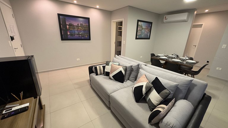 Amplo apartamento central com linda vista de Foz