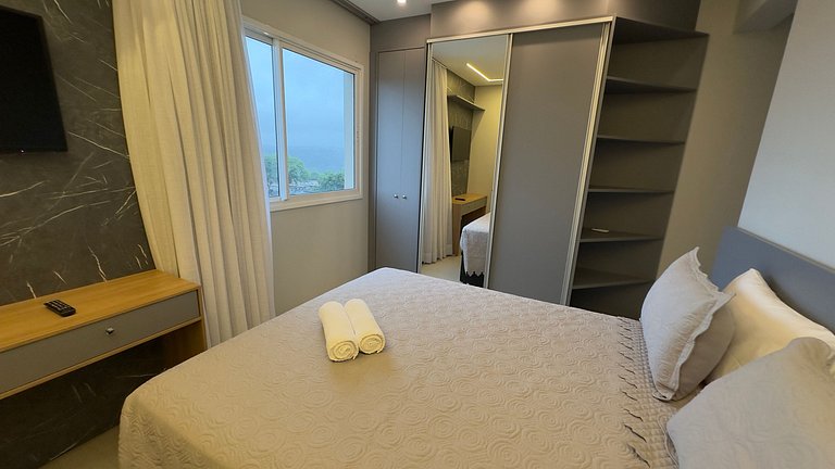 Amplo apartamento central com linda vista de Foz