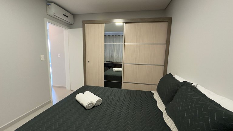 Amplo apartamento central com linda vista de Foz