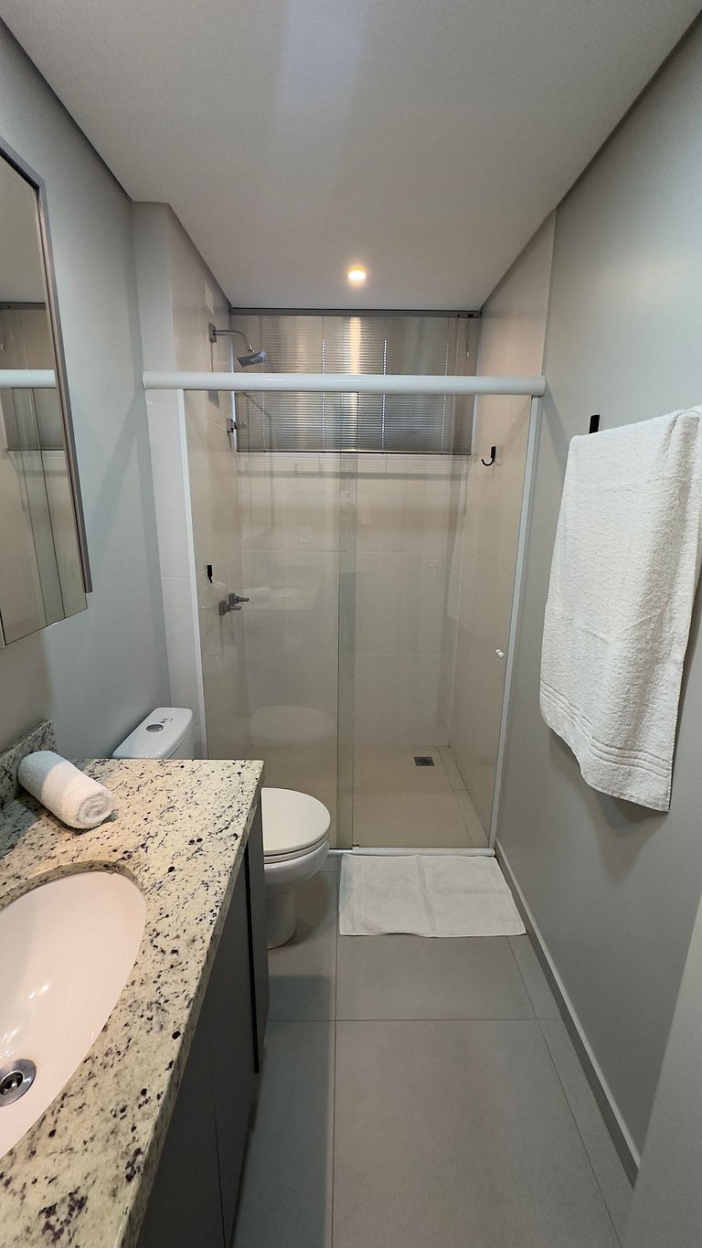 Amplo apartamento central com linda vista de Foz