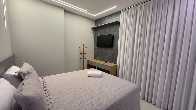 Amplo apartamento central com linda vista de Foz