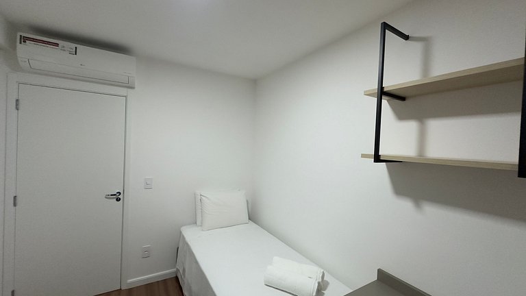 Apto com varanda gourmet com Piscina - Foz do Igua