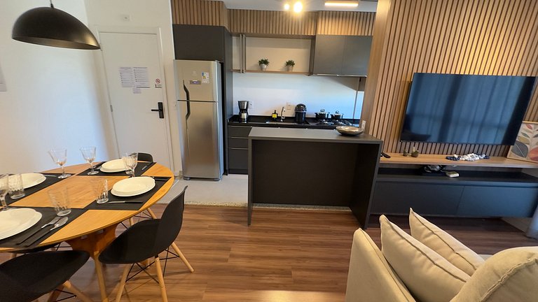 Apto lindo e aconchegante com Piscina região centr