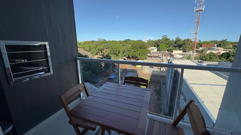 Apto lindo e aconchegante com Piscina região centr