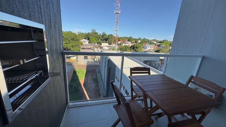 Apto lindo e aconchegante com Piscina região centr