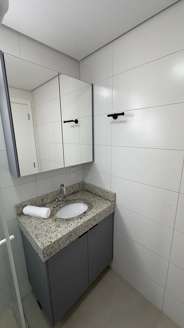 Ambiente claro e ensolarado no Royal Legacy