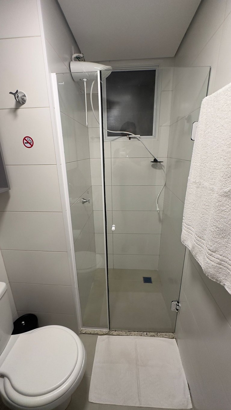 Ambiente claro e ensolarado no Royal Legacy