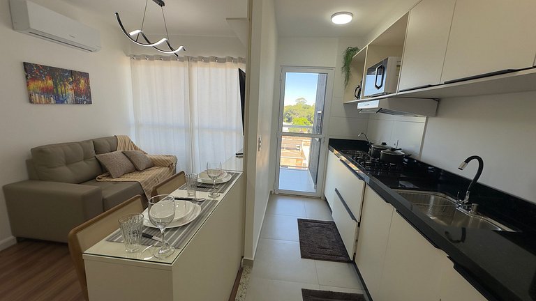 Apto lindo e aconchegante com Piscina região centr
