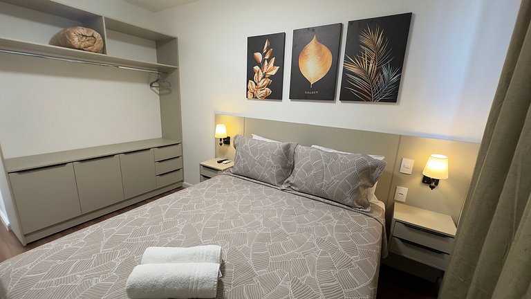 Apto lindo e aconchegante com Piscina região centr