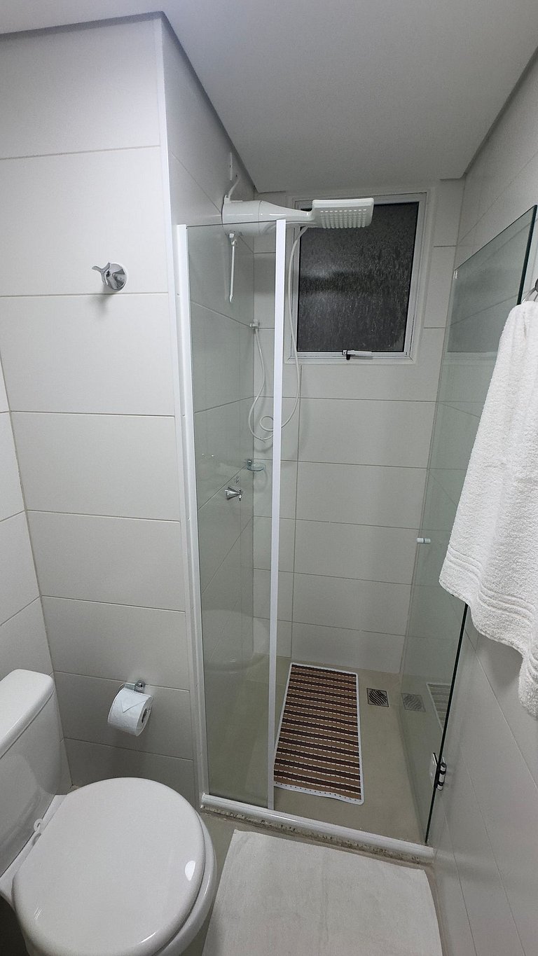 Apto lindo e aconchegante com Piscina região centr