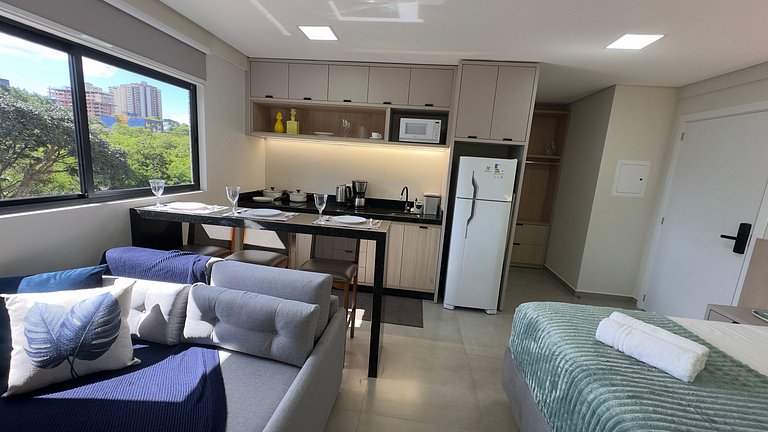 Lindo Studio em excelente localização - Centro