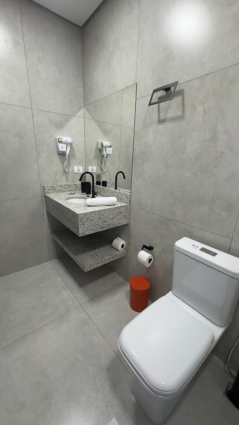 Yellow-Moderno apartamento Master em excelente loc