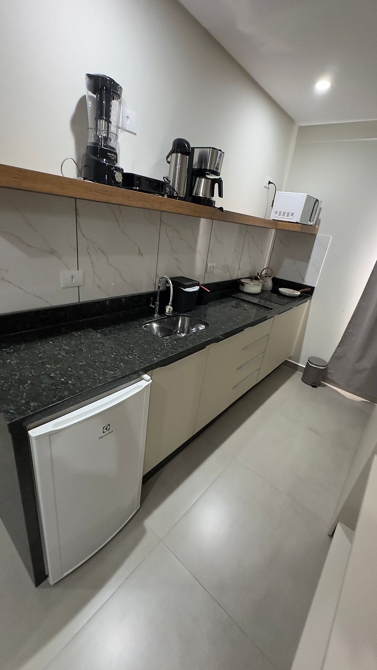 Studio Completo em Foz - WiFi e Ar-cond.