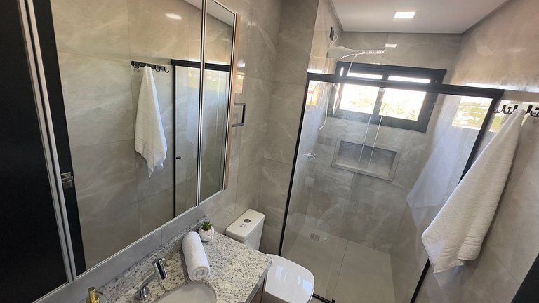 Apartamento moderno e bem localizado em Foz