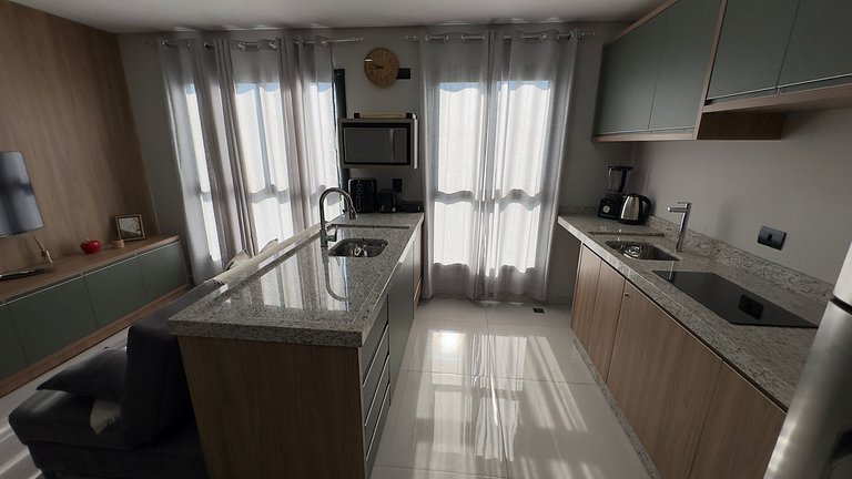 Apartamento solar moderno e bem localizado em Foz