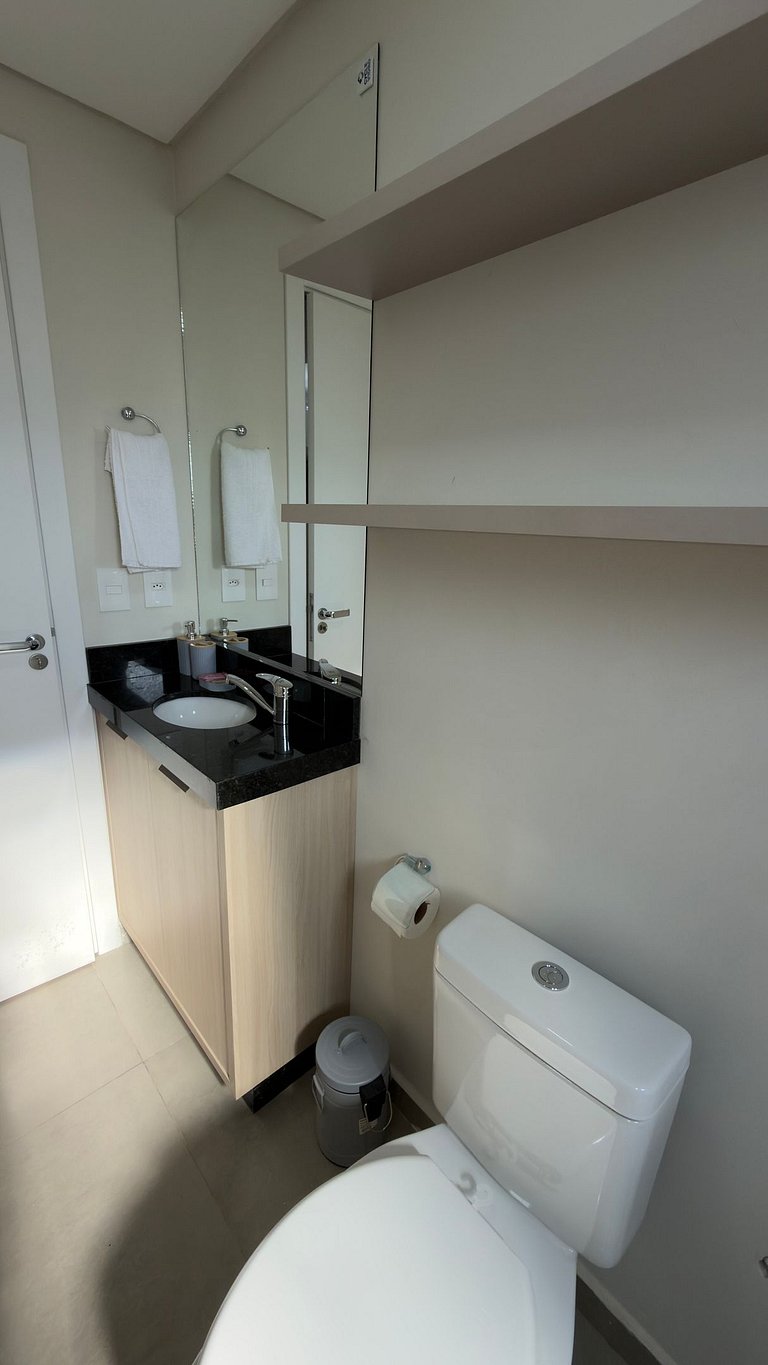 Estúdio bem localizado em Foz