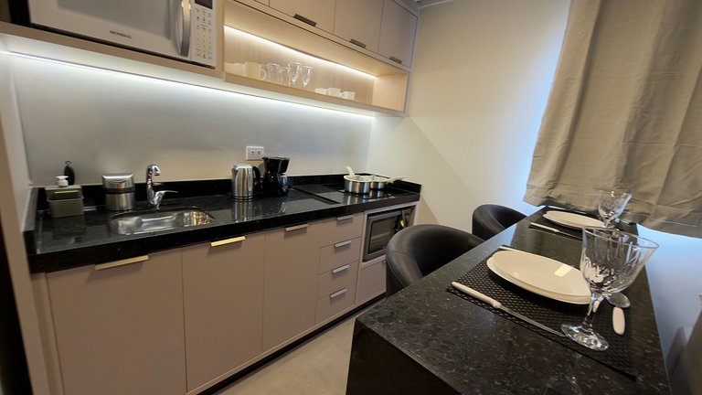 Estúdio bem localizado em Foz