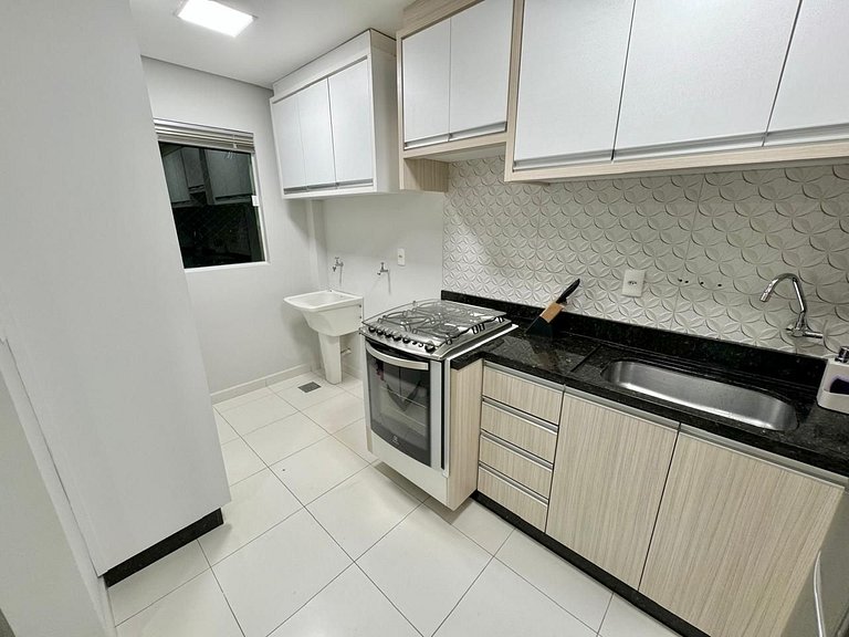 Apt com Suíte e Varanda - Centro de Foz
