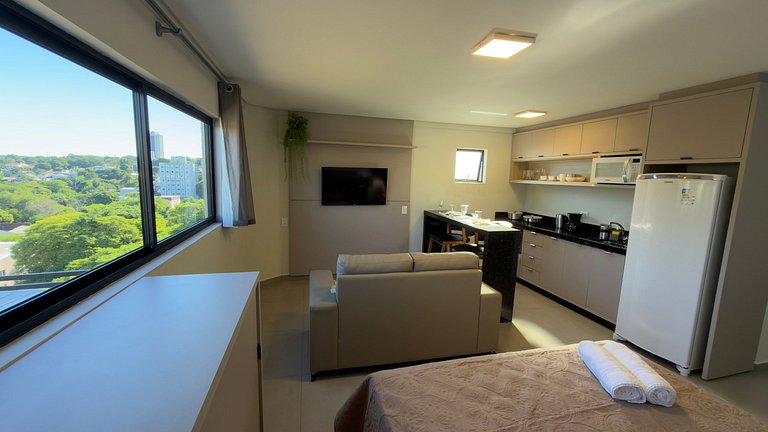 Estúdio completo em ótima localização em Foz