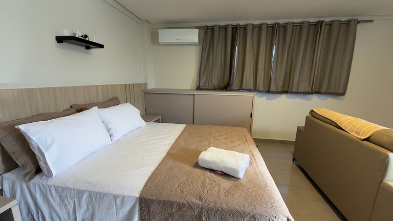 Estúdio completo em ótima localização em Foz