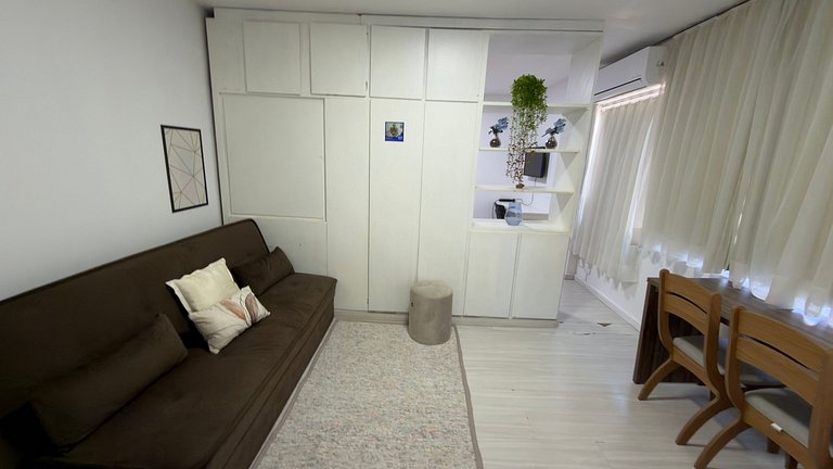 Apt p/ 4 no Centro - Av. Schimmelpfeng