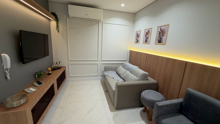 Apartamento novo ao lado do shopping, no centro