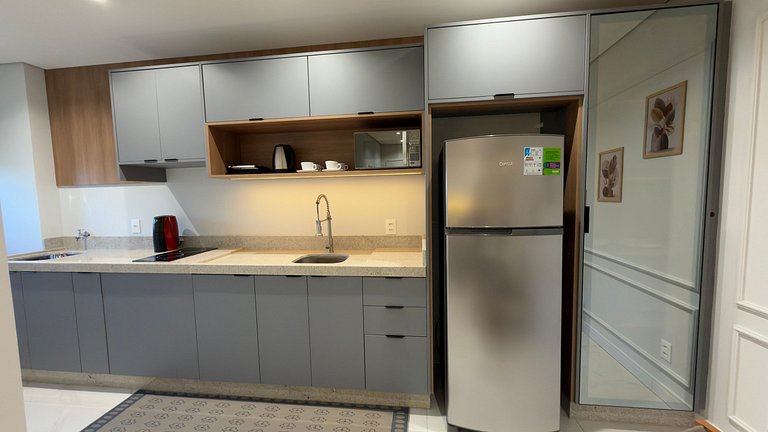 Apartamento novo ao lado do shopping, no centro