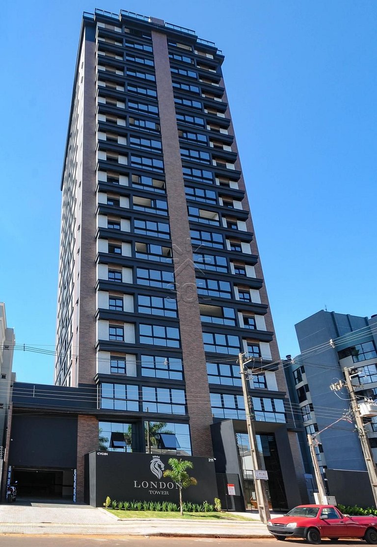 Apartamento novo ao lado do shopping, no centro