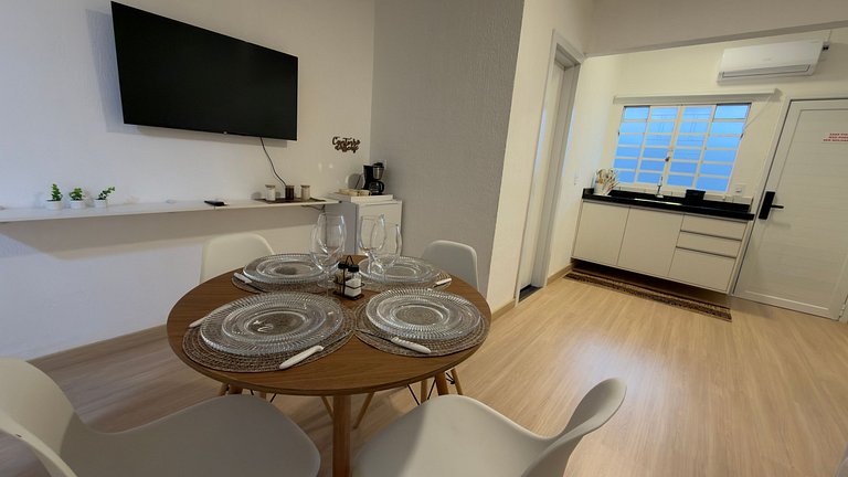 Studio Moderno com Garagem, WiFi e Acesso 24h