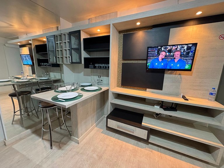 Apt 2 Quartos na Av. Paraná - Portaria 24h