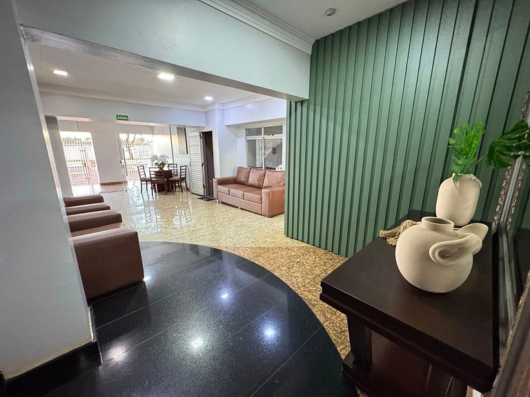 Apt 2 Quartos na Av. Paraná - Portaria 24h
